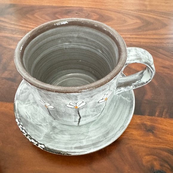 Pair Of Hand Made Daisy Coffee Mug Plate Set - Picture 2 of 14